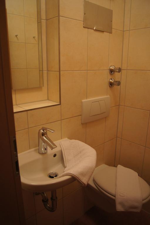 Hotel Gut Schwaige Ebenhausen Ruang foto