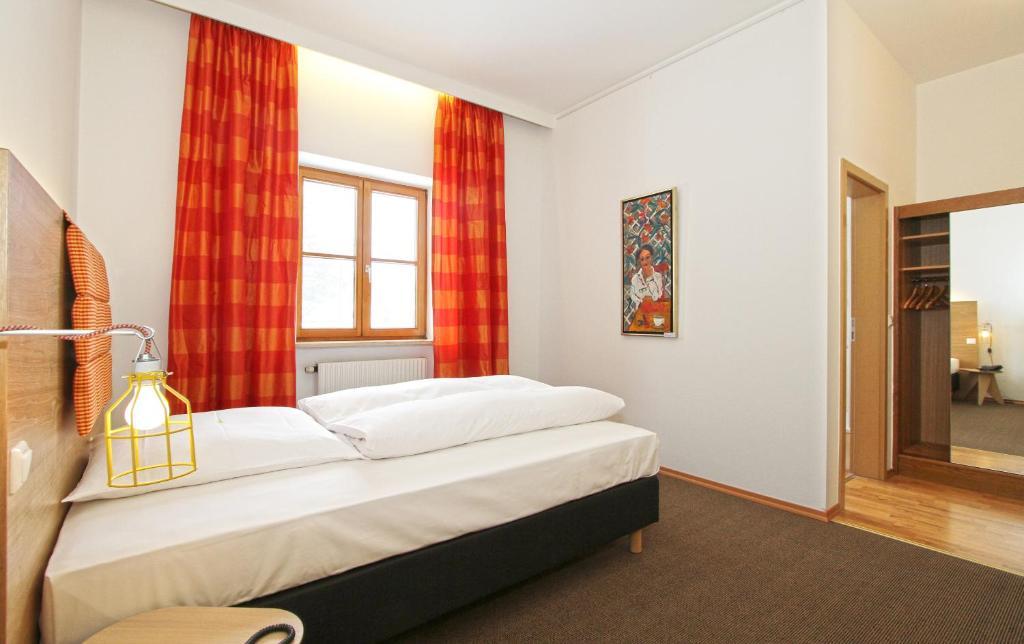 Hotel Gut Schwaige Ebenhausen Ruang foto
