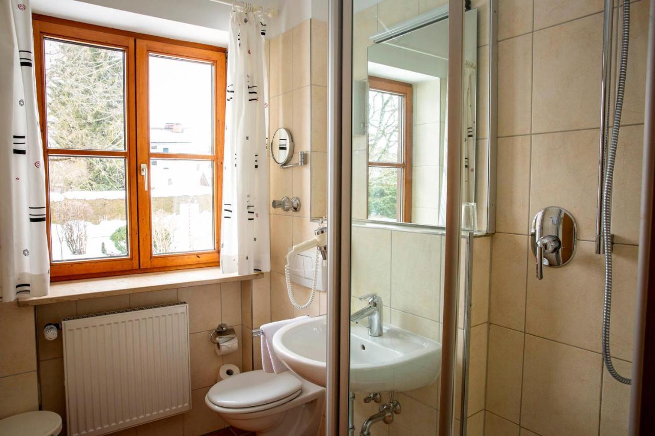 Hotel Gut Schwaige Ebenhausen Bagian luar foto