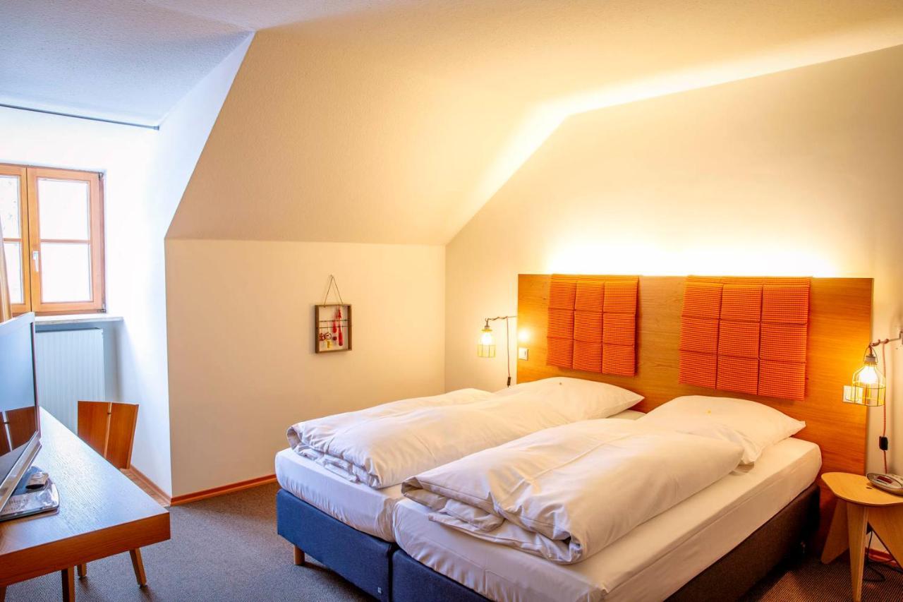 Hotel Gut Schwaige Ebenhausen Bagian luar foto