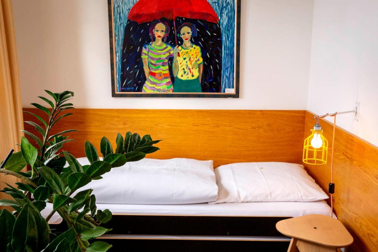 Hotel Gut Schwaige Ebenhausen Bagian luar foto